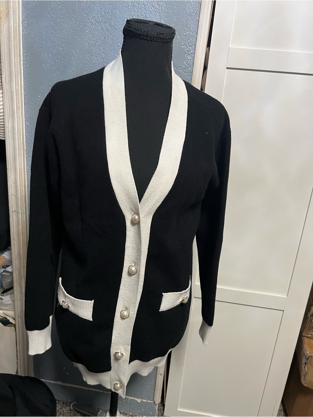 Amisu Black Cardigan Jacket with White Trim and Pearl Buttons